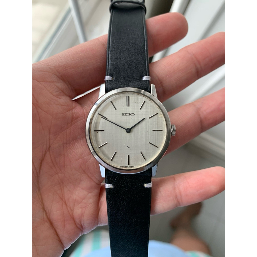 Seiko Chariot Hi-Beat 2220-0180 Linen Dial super slim case Manual Winding movement kondisi istimewa 