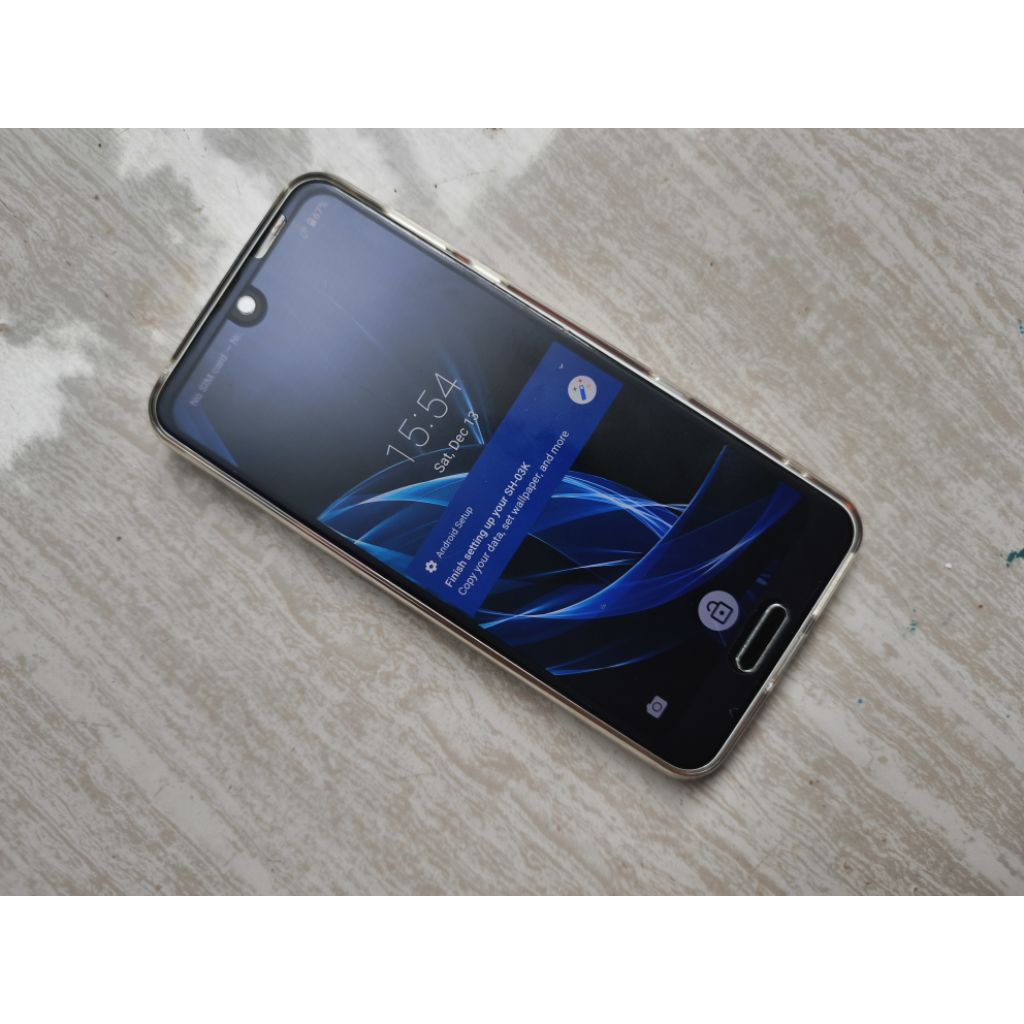 HP Sharp Aquos R2 4/64 All Operator