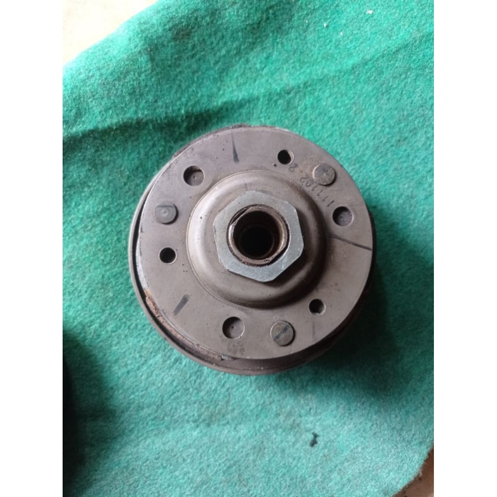 PULLY CVT PULI VARIO 110 CARBU ORI COPOTAN