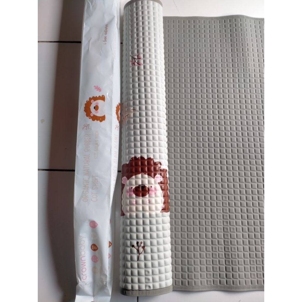 PRELOVED Perlak Bayi Sugar Baby like new UK 90 x 60 motif Auntum