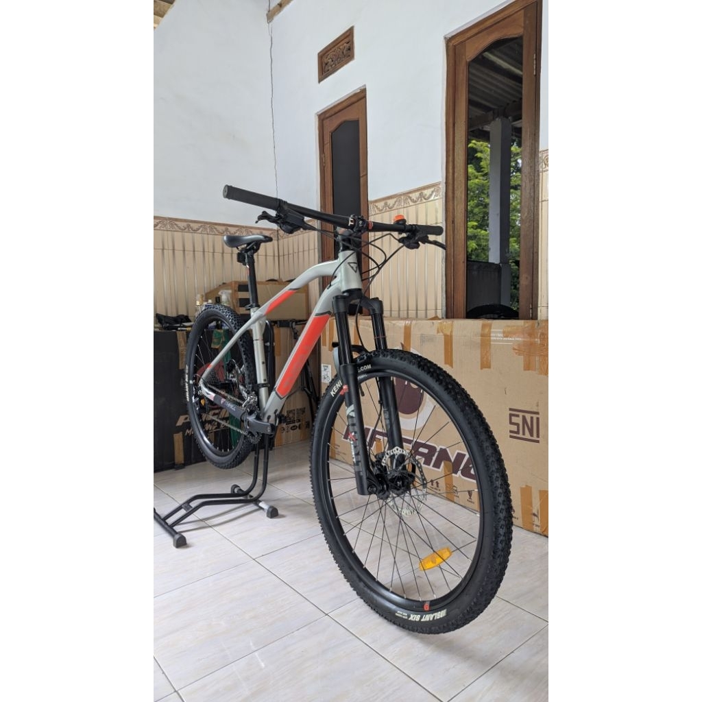 THRILL VANQUISH 1.0 GS DEORE FORK AIR MULUS 95%