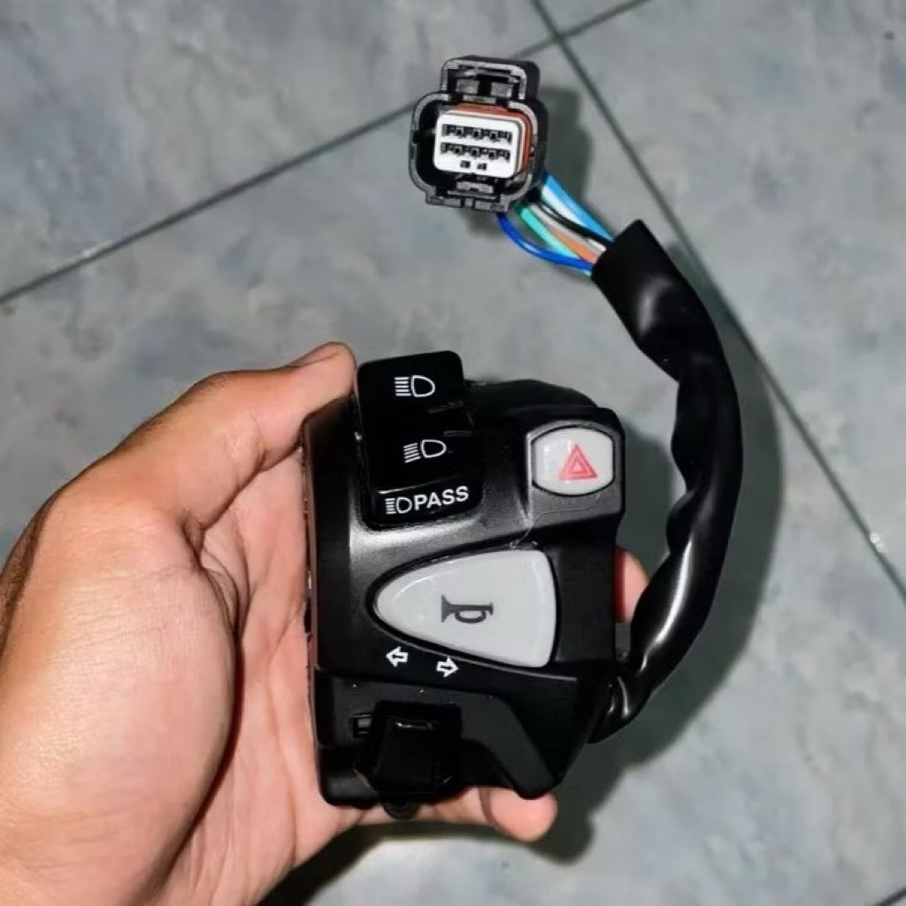 New Promo Saklar Kiri VARIO 150 HAZARD : Saklar Holder Kiri + Hazard Model  Vario 150 125 160 Adv 15