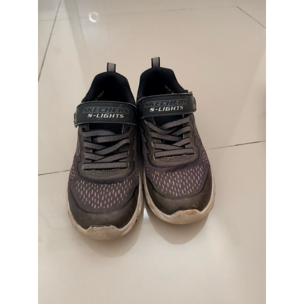 PRELOVED Sepatu Skechers S-Lights Anak Laki - Laki Uk.32