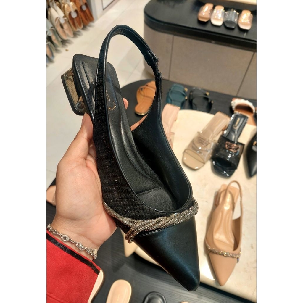 CHESLIE SANDAL HEELS WANITA URBAN&CO