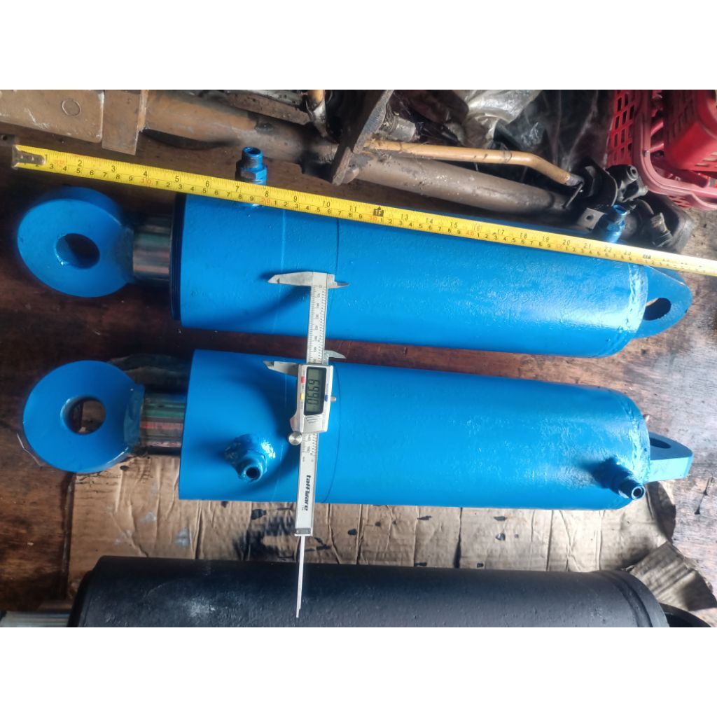 silinder hidrolik/Jack hidrolik ukuran 70cm bekas siap pakai