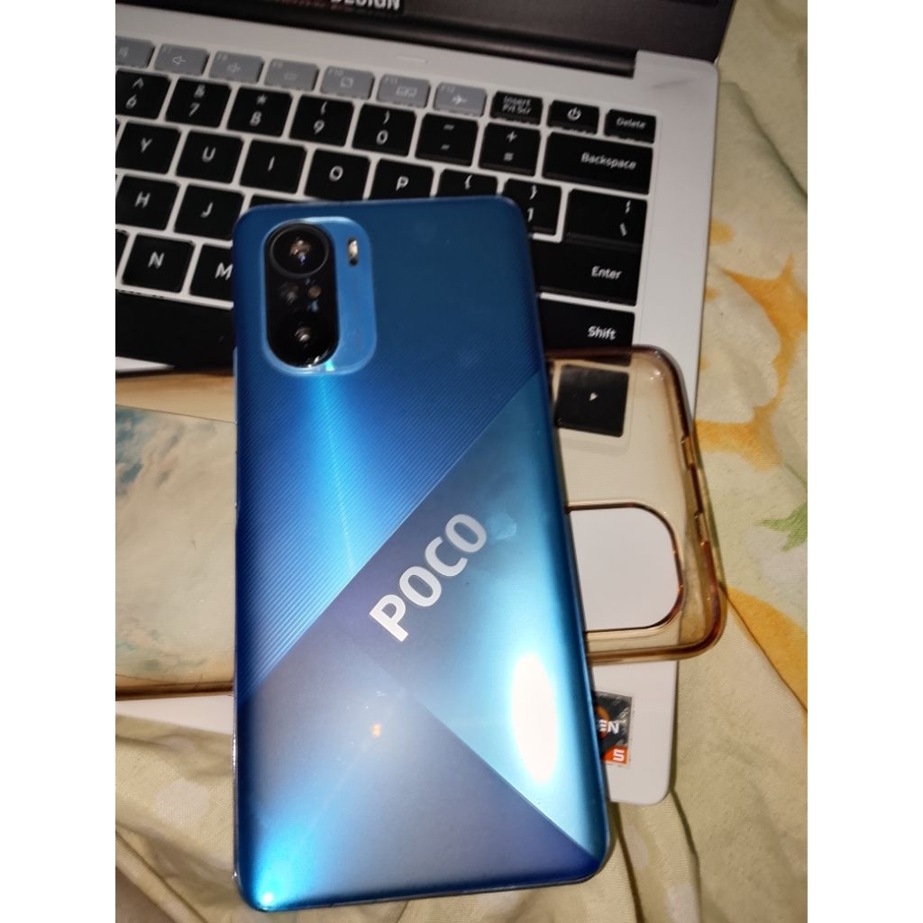 POCO F3  8/256 Matot