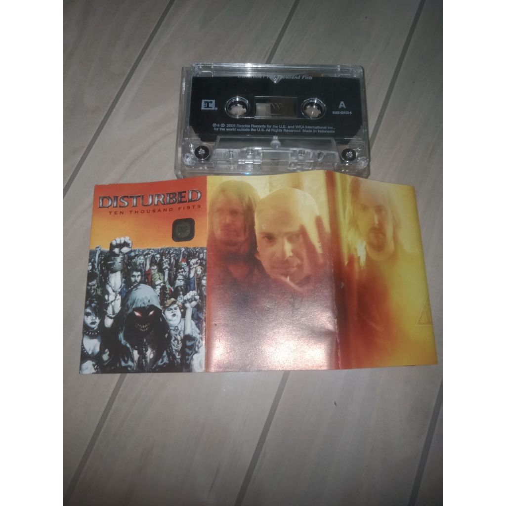 kaset pita disturbed ten thousand fist