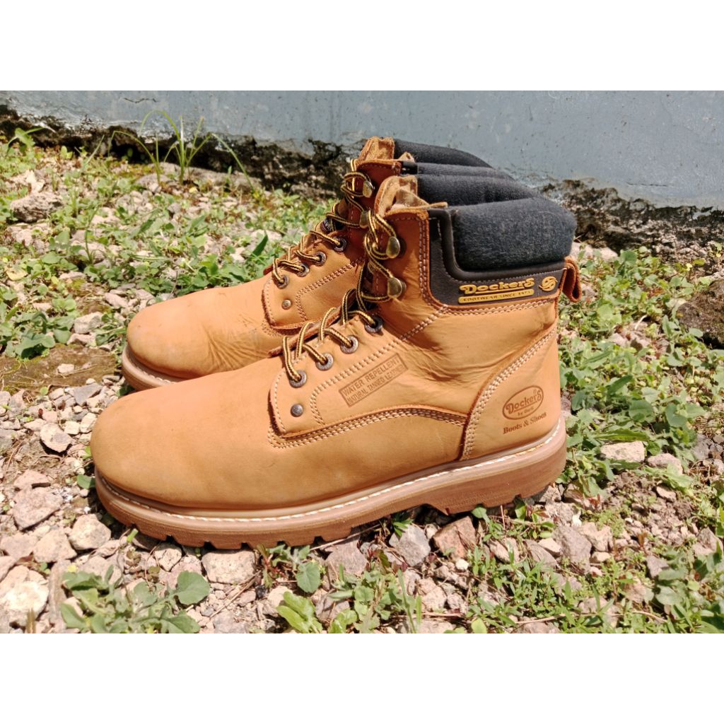 Sepatu Boots Kulit Dockers
