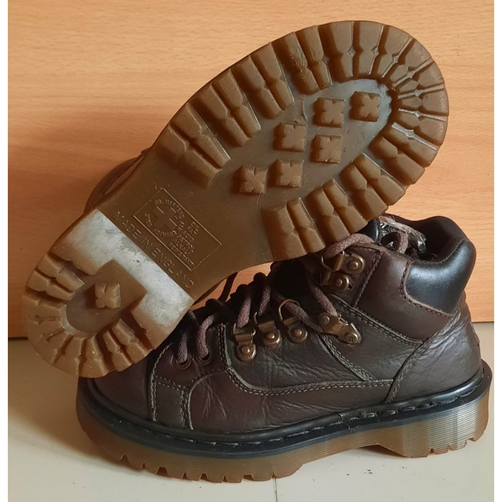 Dr. Martens England 38