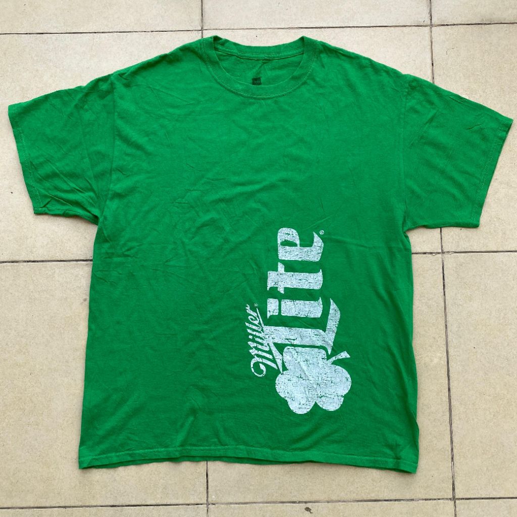 Kaos miller Lite Irish clover original second Bekas murah. Jual kaos miller Lite original murah