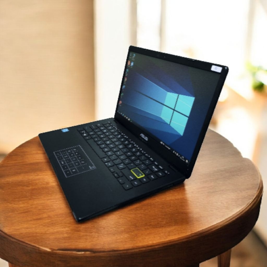 Laptop ASUS VIVOBOOK E410MA SSD Slim Bagus Cocok Untuk mahasiswa
