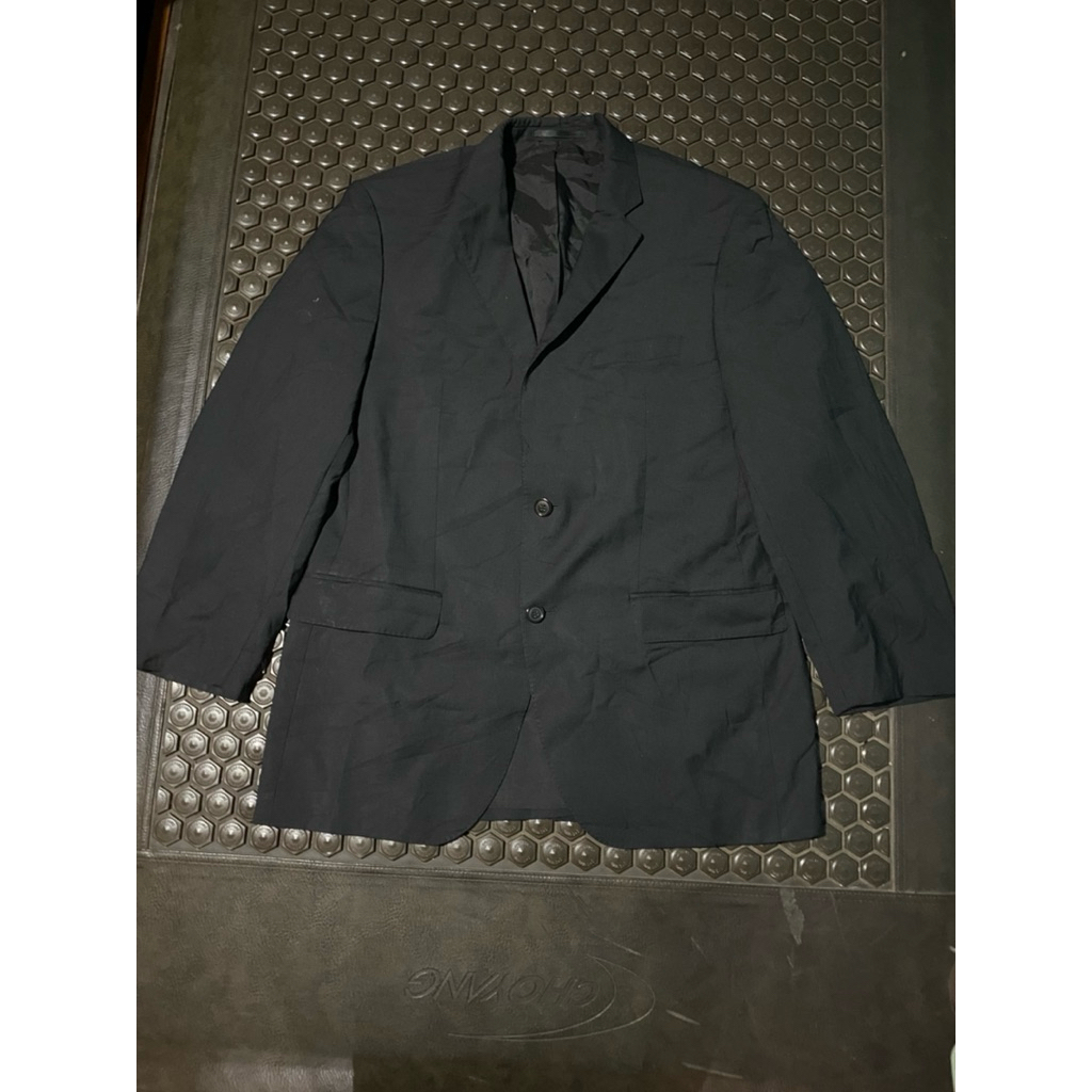 BLAZER JAS LUXURY HUGO BOS HITAM SALUR MEWAH BRANDED ( ada minus sedikit di furing dalam )
