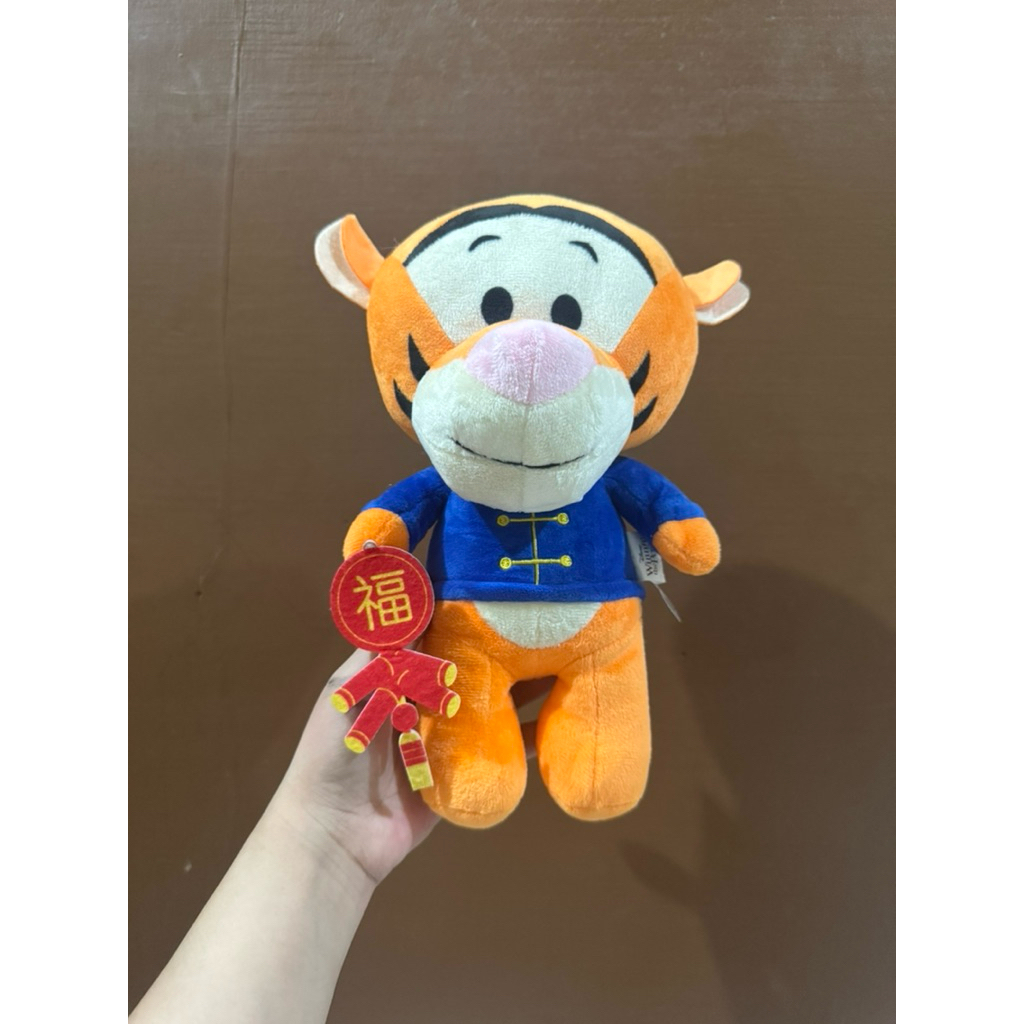 Boneka Karakter Tigger Kostum size 28cm Original / Boneka Tigger Winnie the Pooh / Boneka Tigger Iml