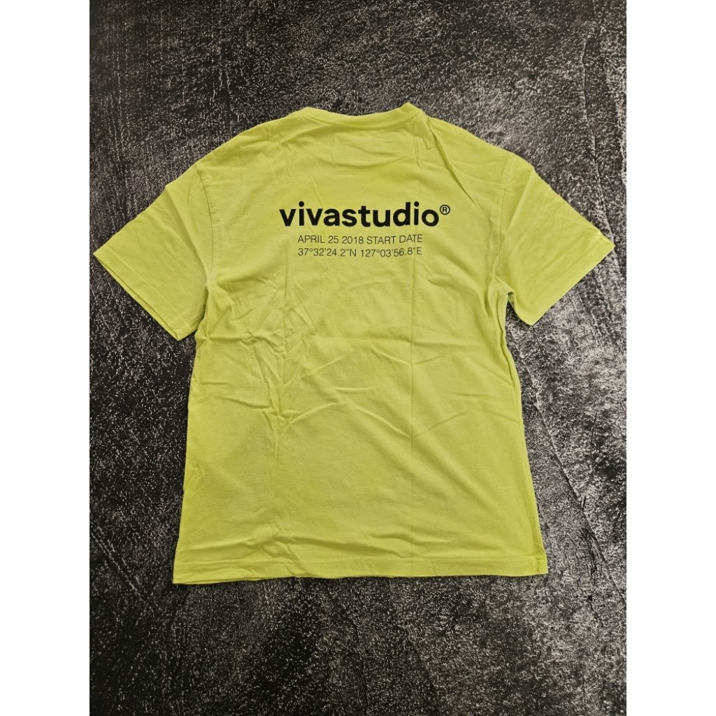 Kaos T-shirt Vivastudio