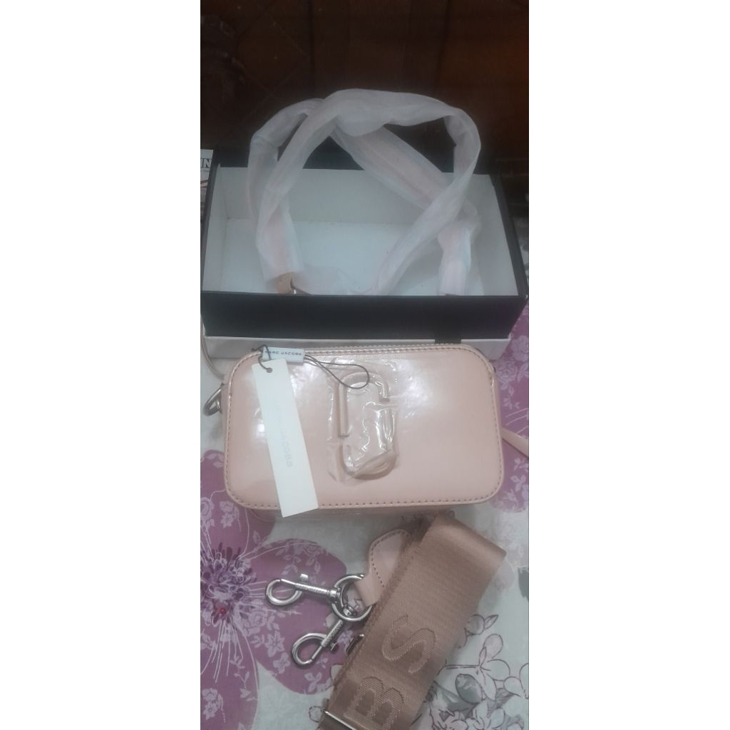 tas sling bag bahan glossy MJ new model (harga net)