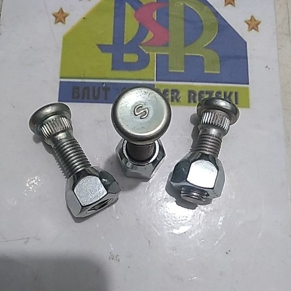 Baut roda mobil L.300 . set mur  harga 1 pcs