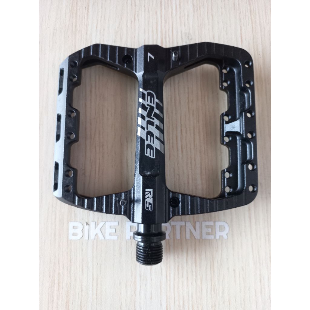 Pedal Sepeda Enlee R5 Bearing