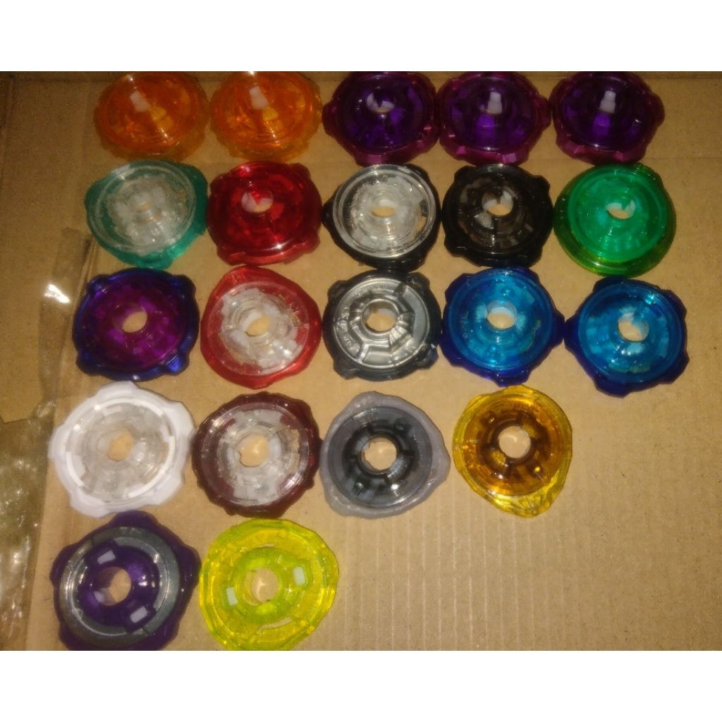 Beyblade x Takara Tomy Ratchet & Bit
