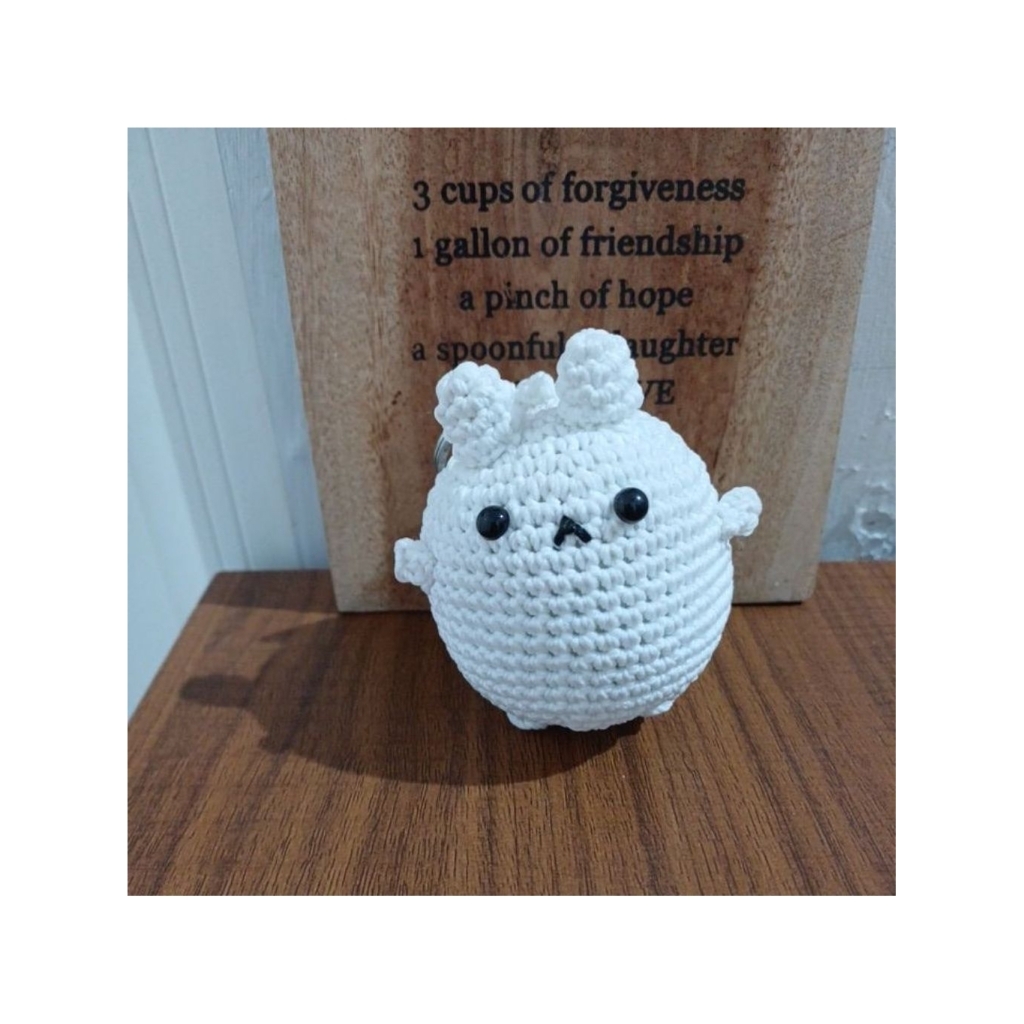 Boneka Rajut Molang