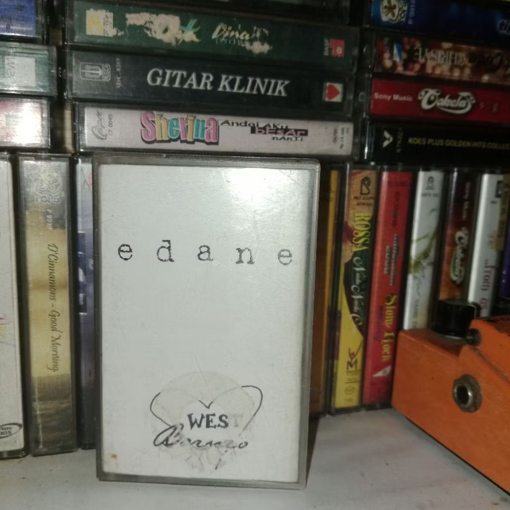 kaset edane album borneo