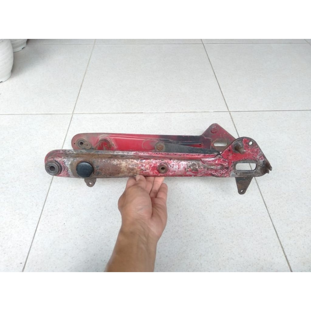 Swing Arm Lengan Ayun Honda C50 C70 C90 MK1 MK2 Pispot C90 Original