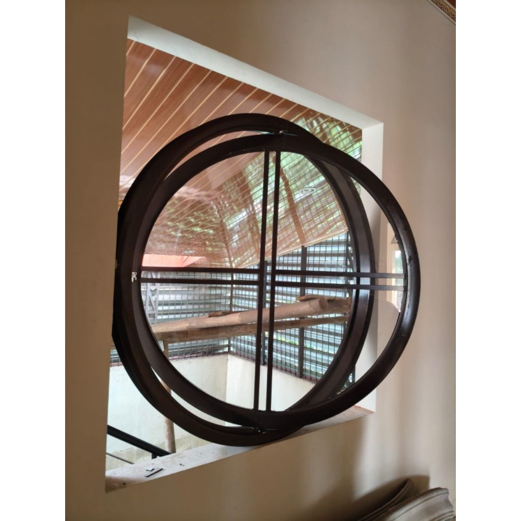 jendela bulat aluminium