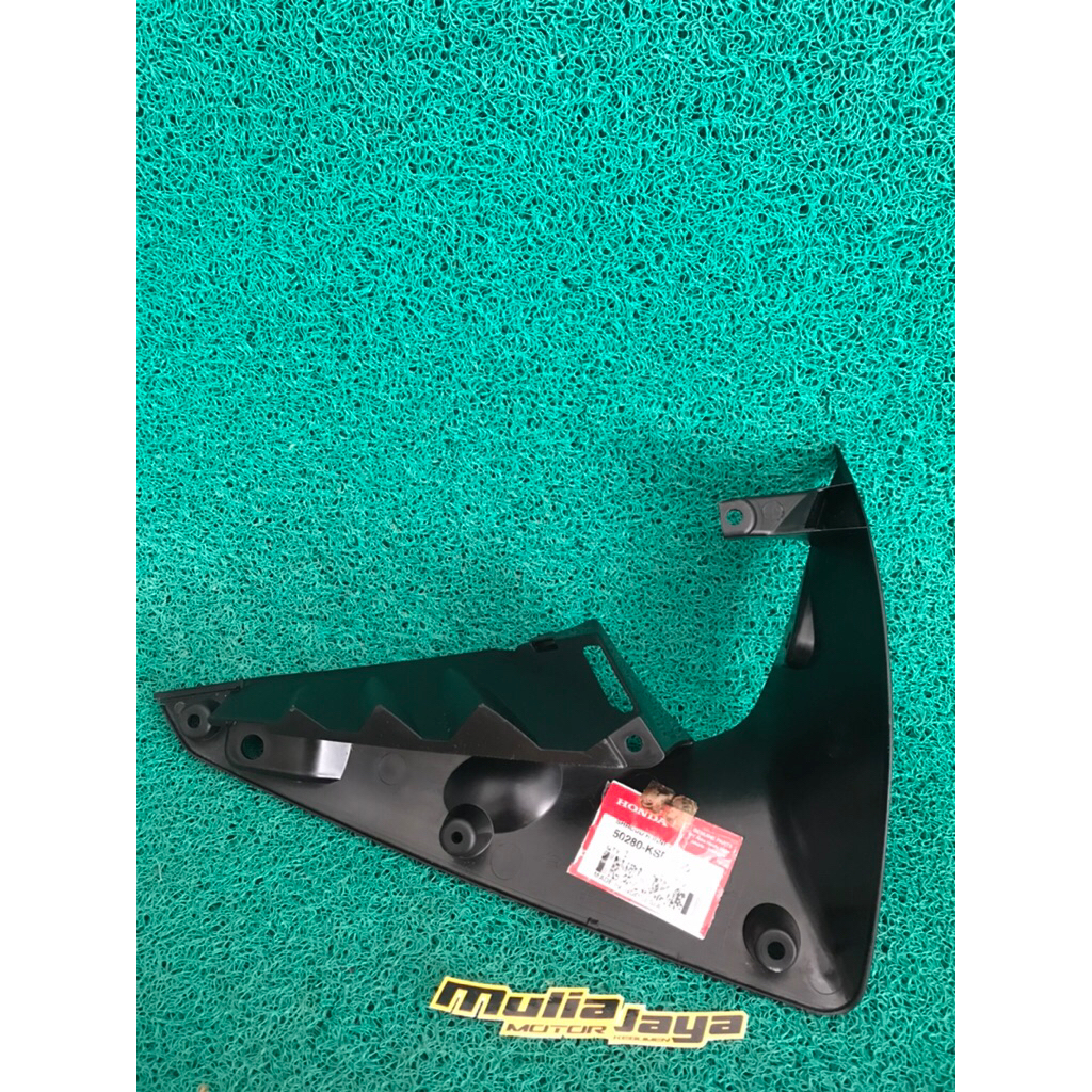 SHROUD KANAN INNER COVER SAYAP DALAM MEGAPRO MP MONO KARBU ORIGINAL AHM (LOSPEK TIDAK ADA WADAHNYA) 