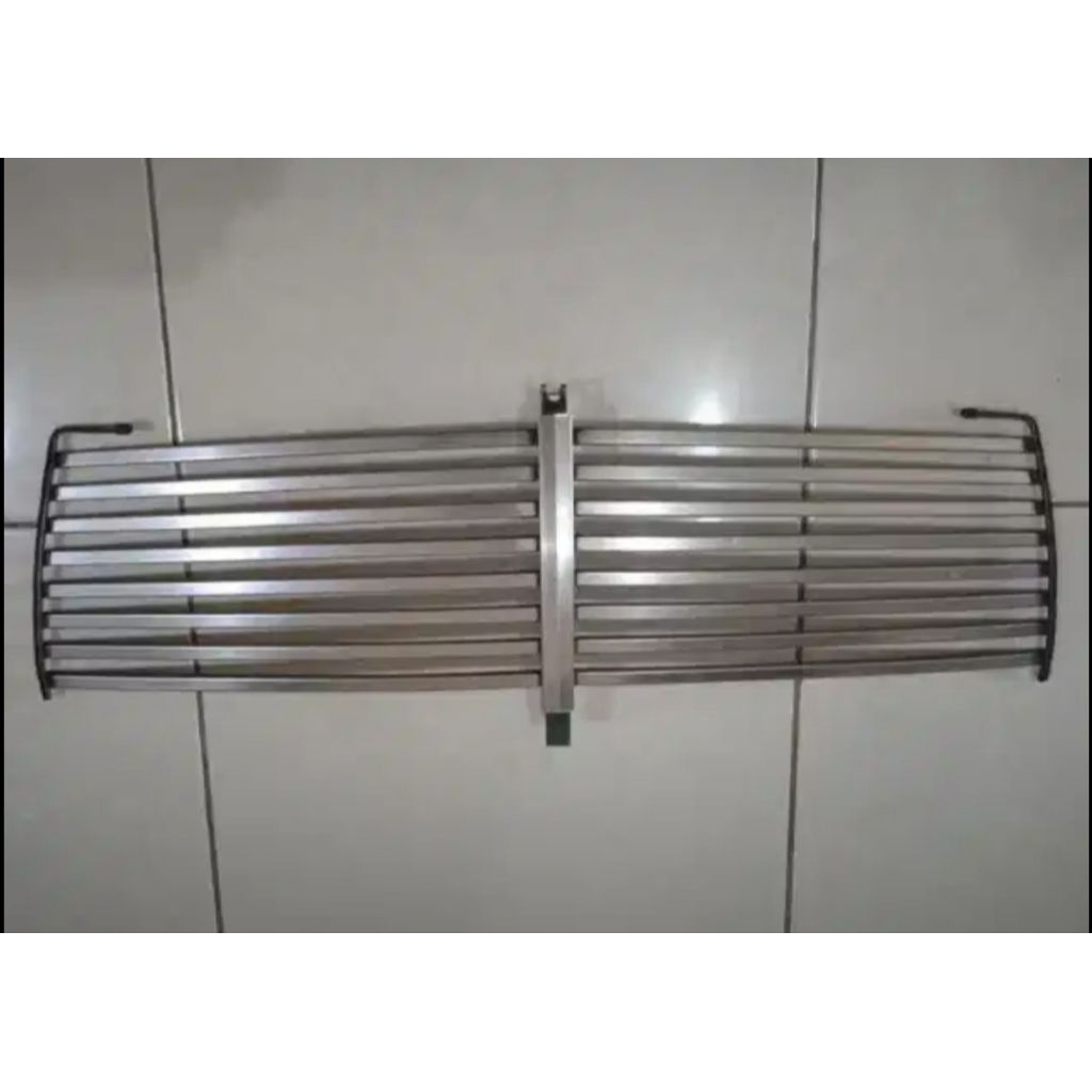 Grill Mercedes C180 / Grill Mobil Mercy Mercedes C180