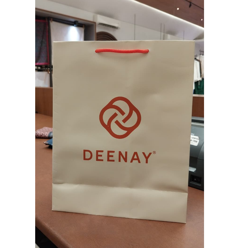 PAPPER BAG DEENAY SIGNATURE BY DEENAY