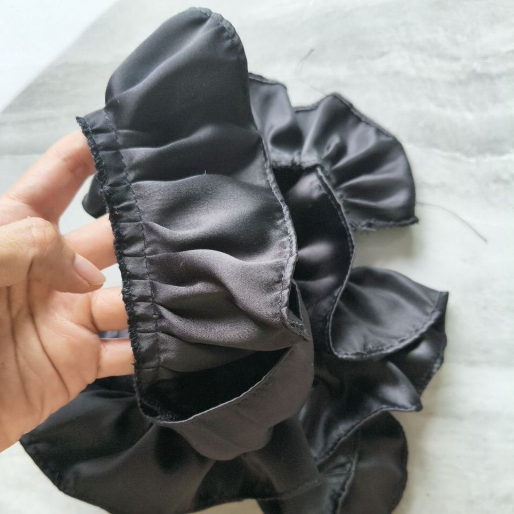 RENDA SATIN KERUT LEBAR 7 CM  HARGA PER 1 METER