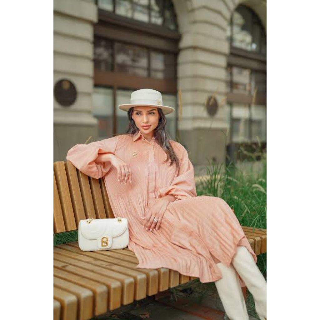 Buttonscarves Monogram Embos Pleated Shirt L