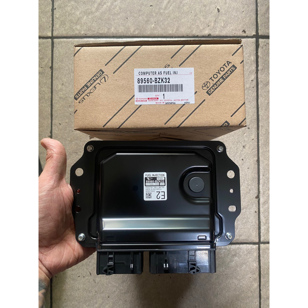 89560-BZK32 ECU computer engine control grand avanza xenia