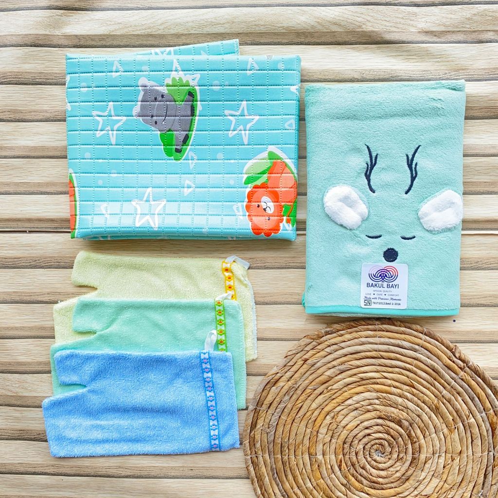 Perlengkapan Mandi Bayi  Handuk+Perlak+Waslap Spons Mandi Bayi Set Perlengkapan Mandi 3In1 Perlengka