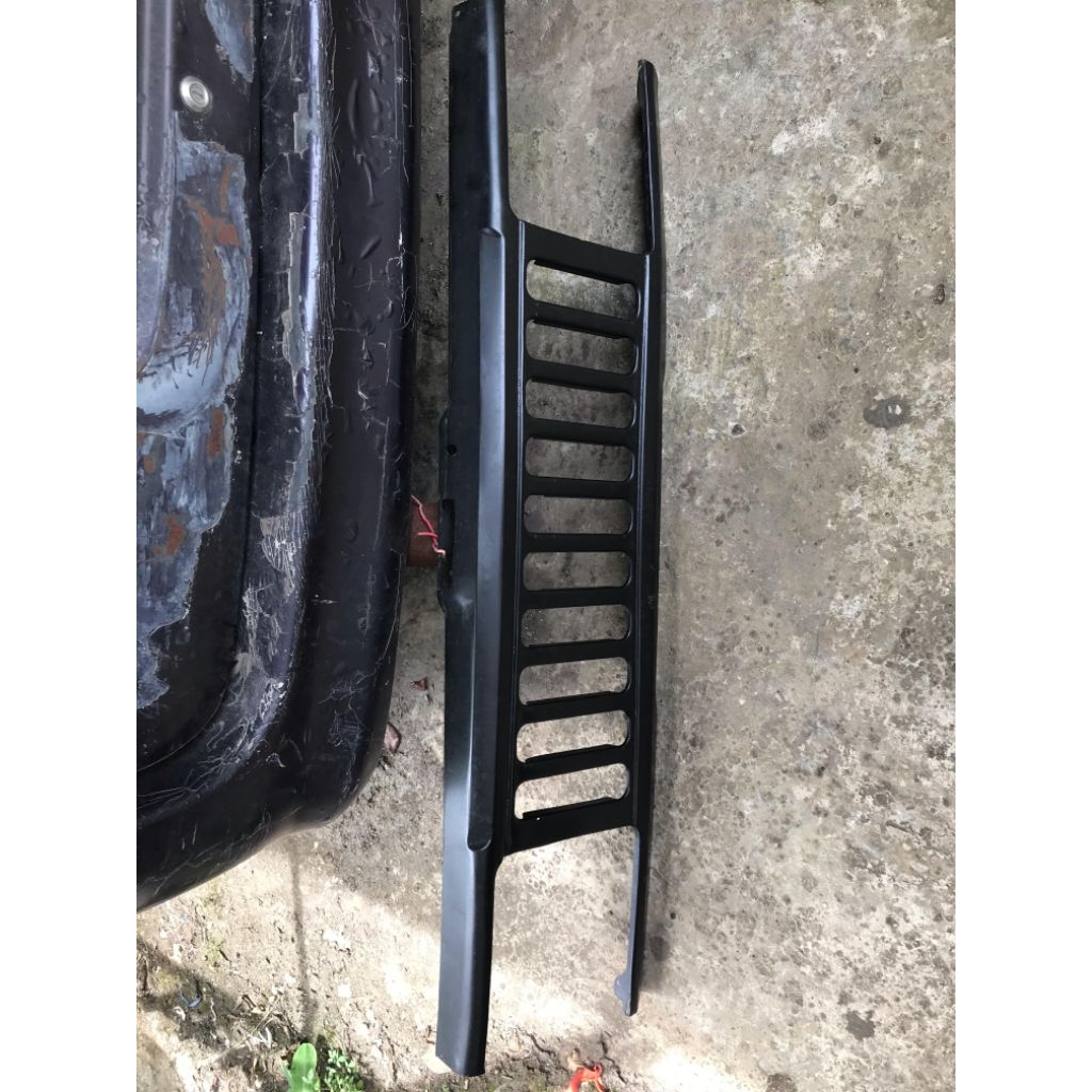 Grill Jimny Grill Jimny Sierra Besi Copotan Original Besi SGP Cocok Untuk Konsep Jimny Lawas  atau J