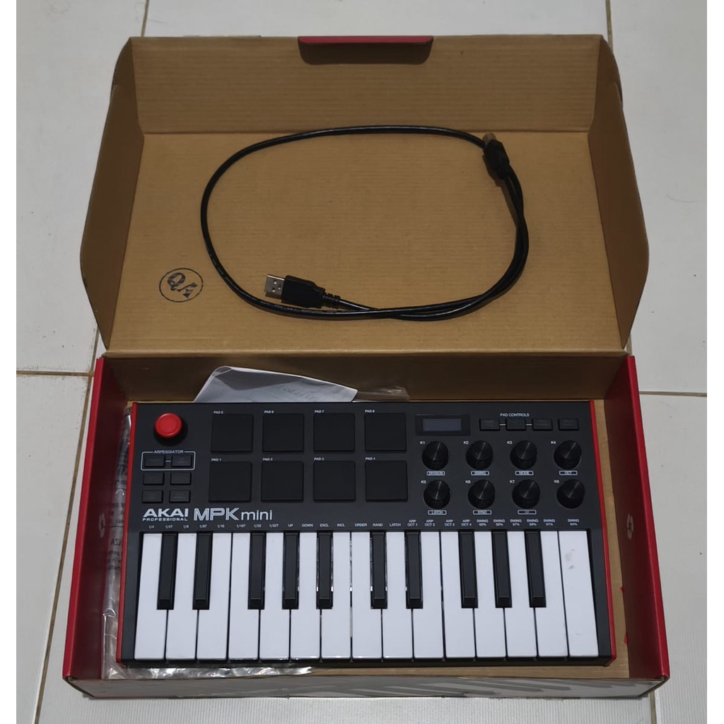 MIDI Controller AKAI MPK Mini