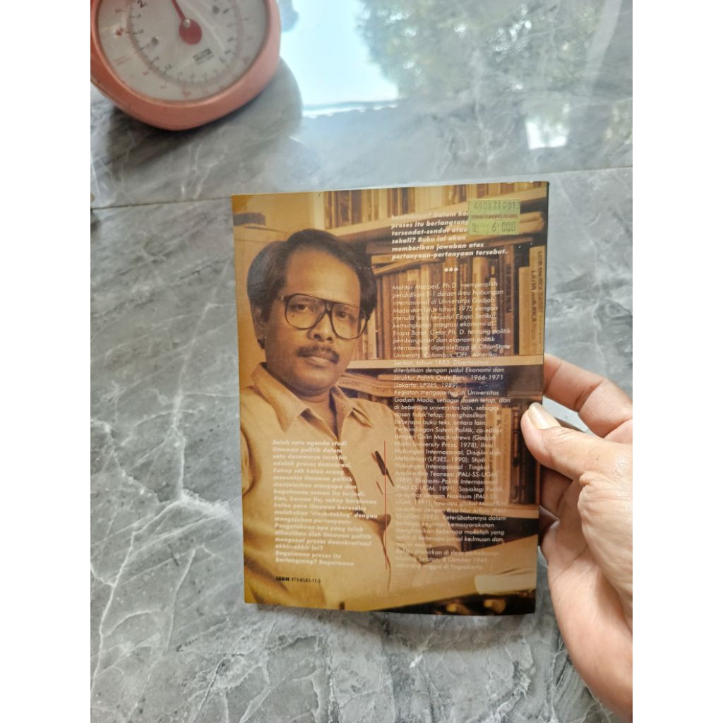 NEGARA, Kapital dan Demokrasi-Dr. Mohtar Mas'oed-G2