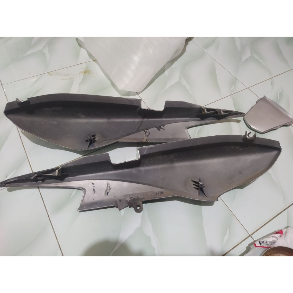 cover body motor Tiger Revo new silver bekas original lengkap cover tail