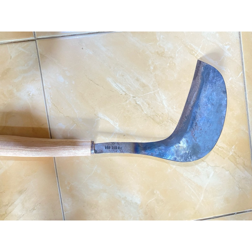 arit/tengkuit rumput besar