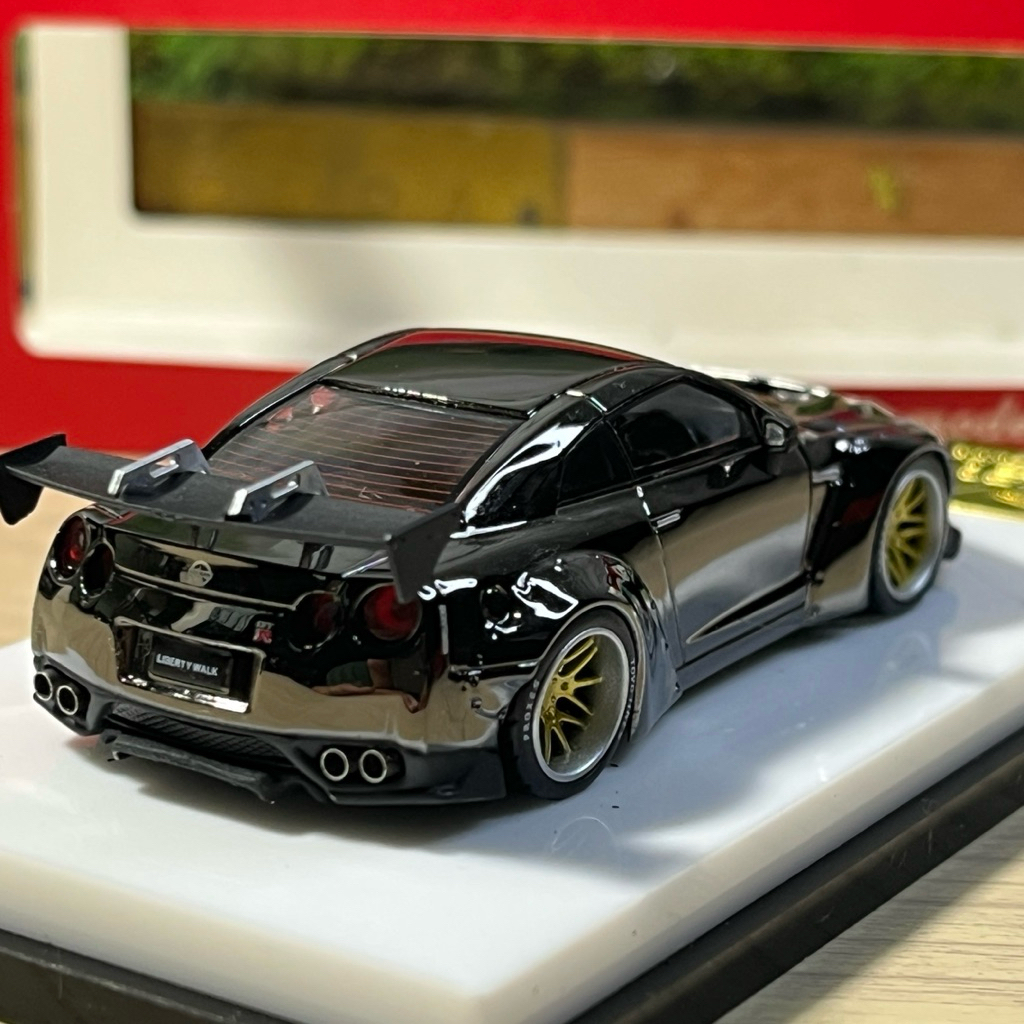 DIECAST MYMODELCOLLECT R35-UNSEALED