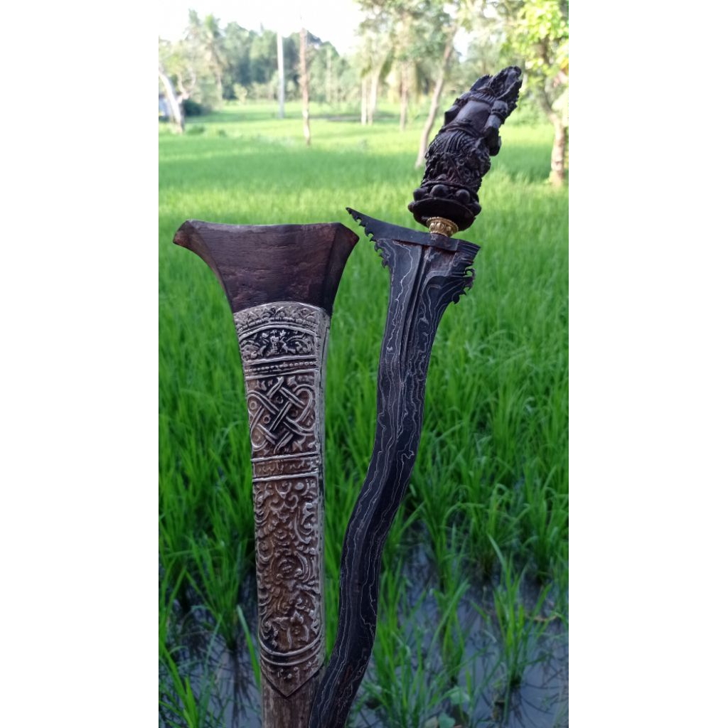 keris Bali pamor kulit semangka panjang bilah 40 cm