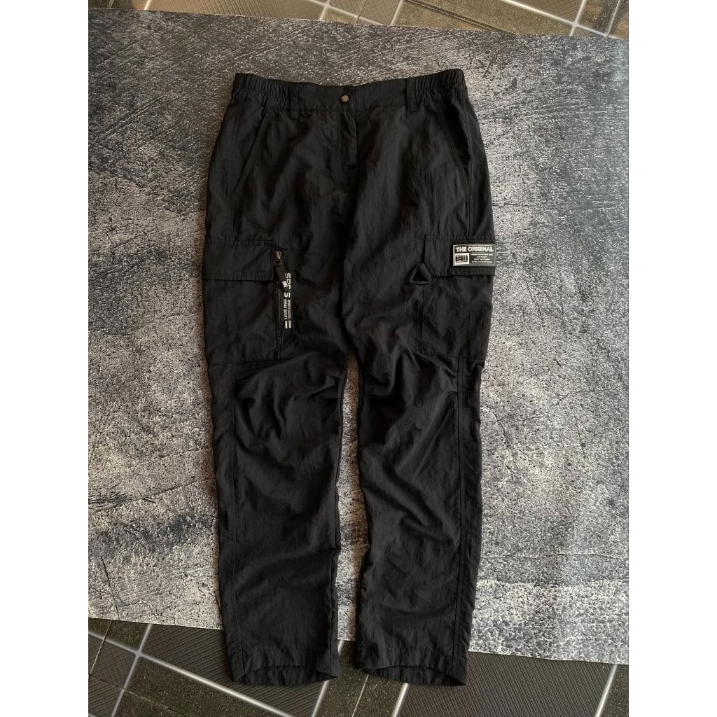 Celana relax parasut crinkle SPRIS Authentic