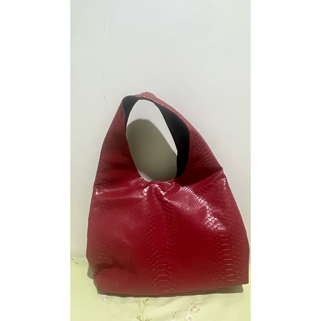 (PRELOVED) Hobobag LIMITED STUDIO