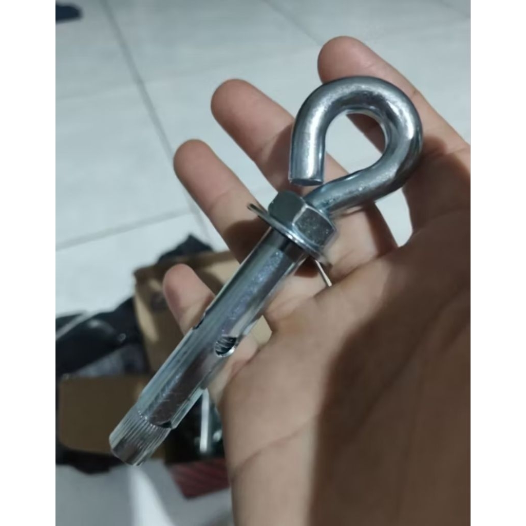 eye Dynabolt m12x80  Putih bahan tebal diameter cantolannya 20mm ya merek BDM / eye anchor dynabolt 