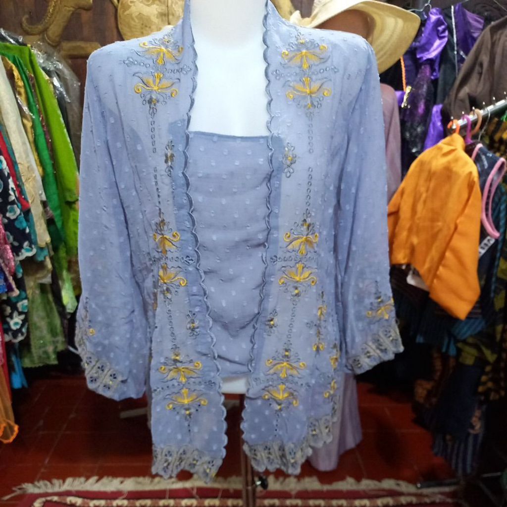 setelan Kebaya Encim Rubiah Kutubaru kebaya Antik