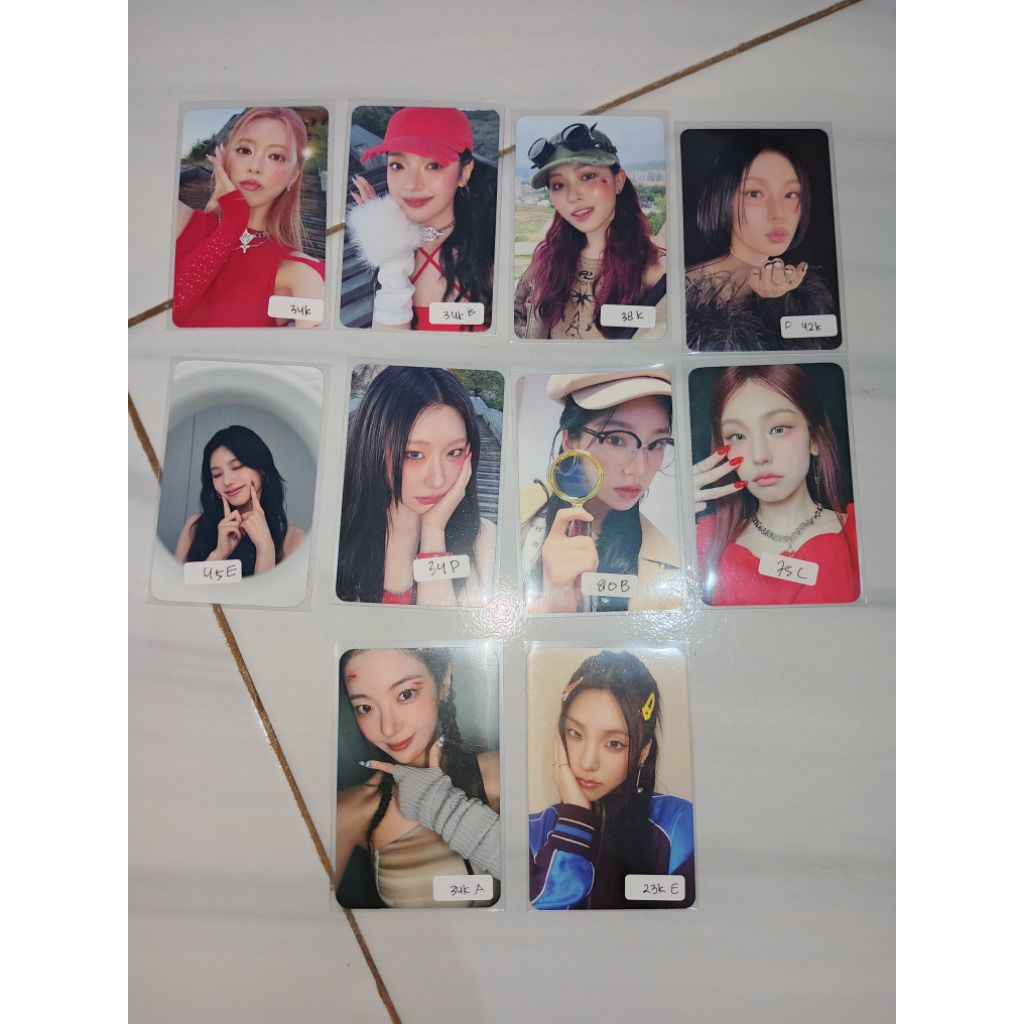 Official PC ITZY Yeji Lia Ryujin Chaeryeong Yuna GOLD GWBG AIR