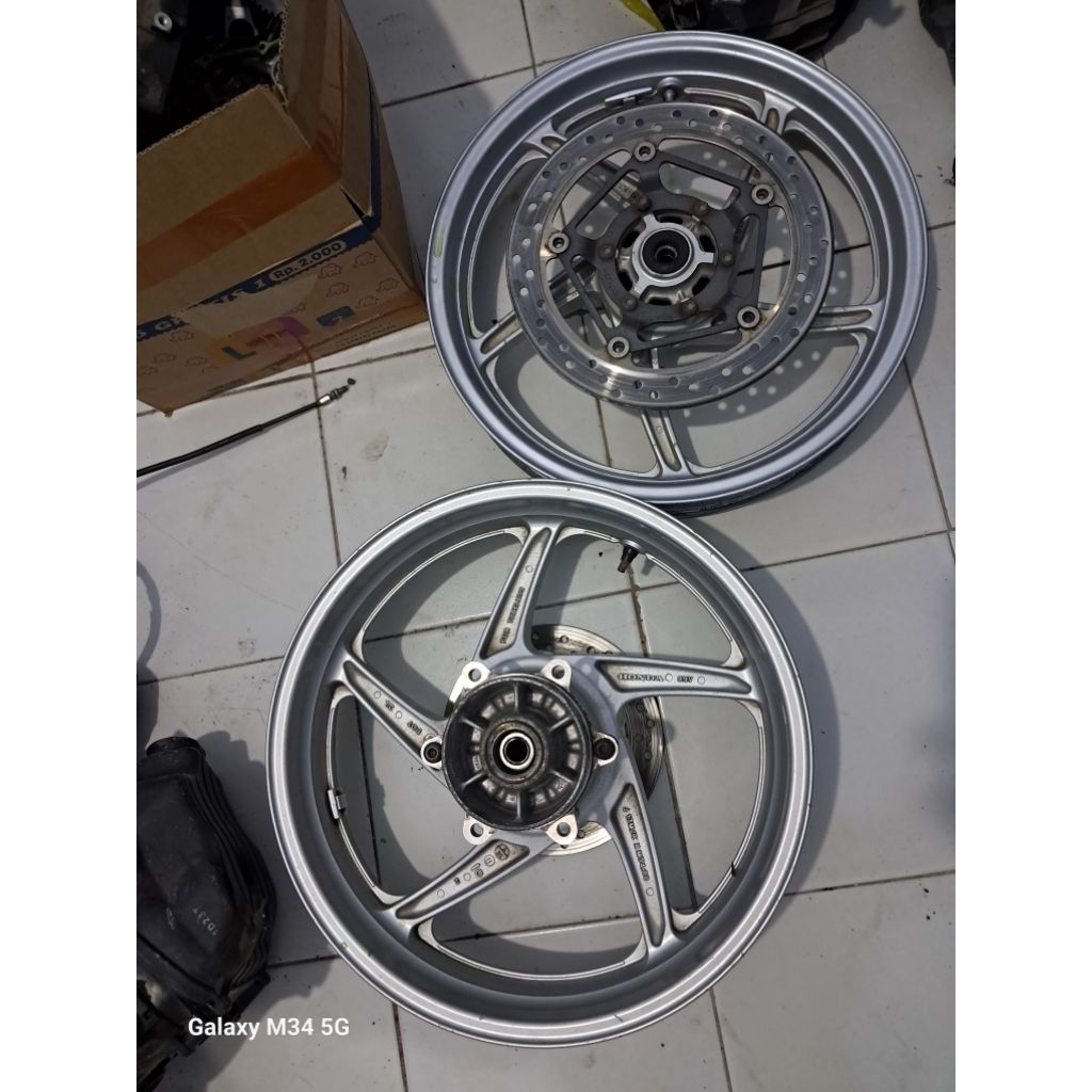 Velg CBR250R CBU Original fullset D/B