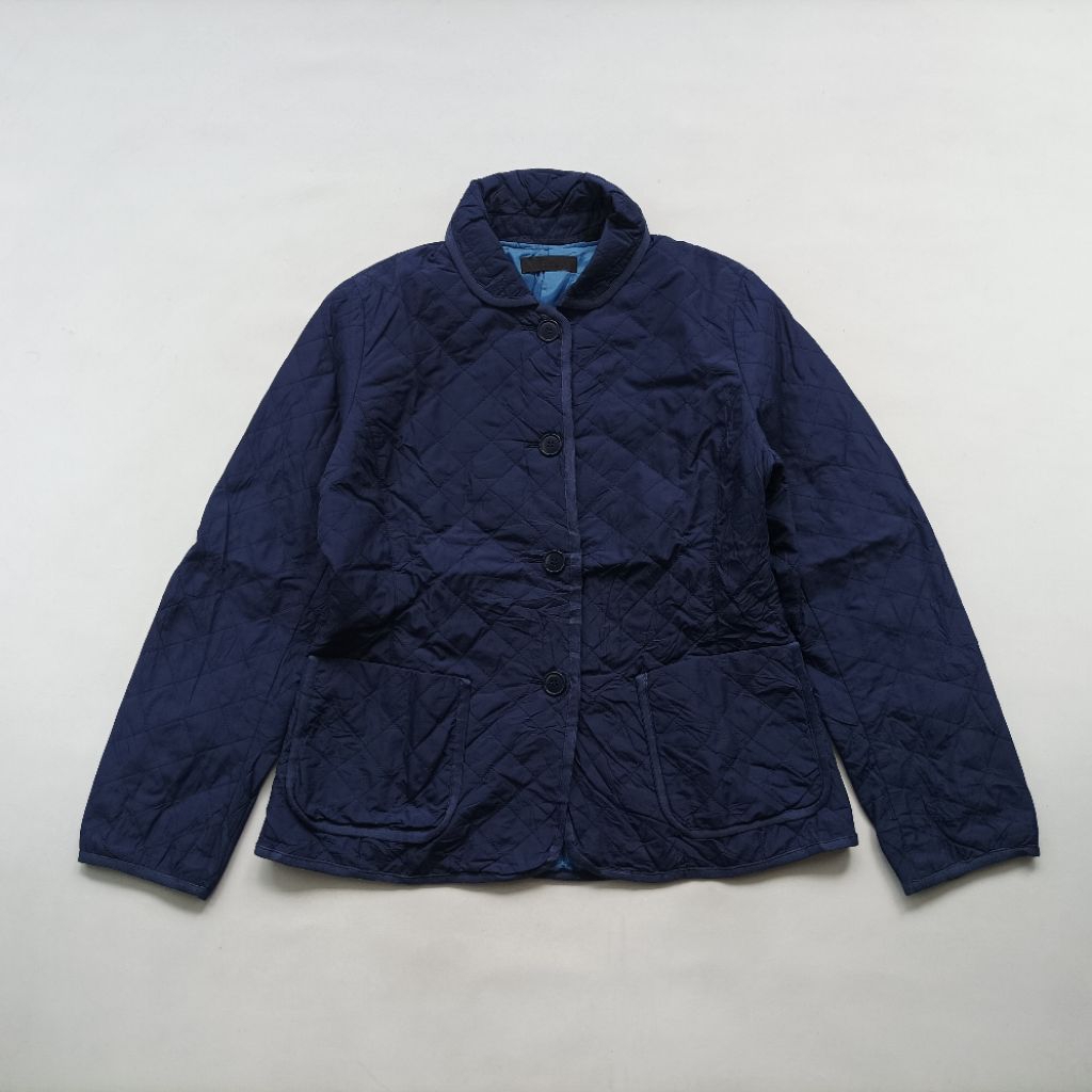 Uniqlo quilted size L wanita H104