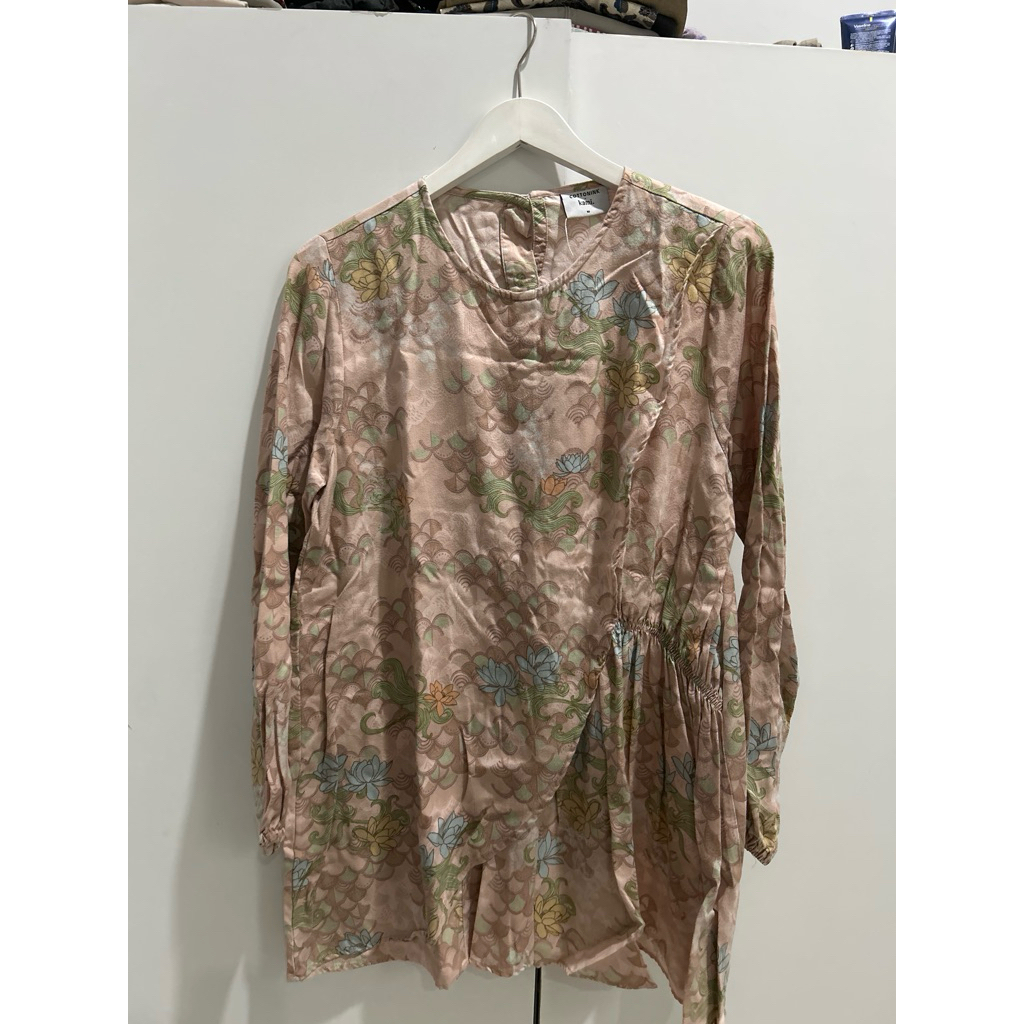 (Preloved) cotton ink x Kami size M
