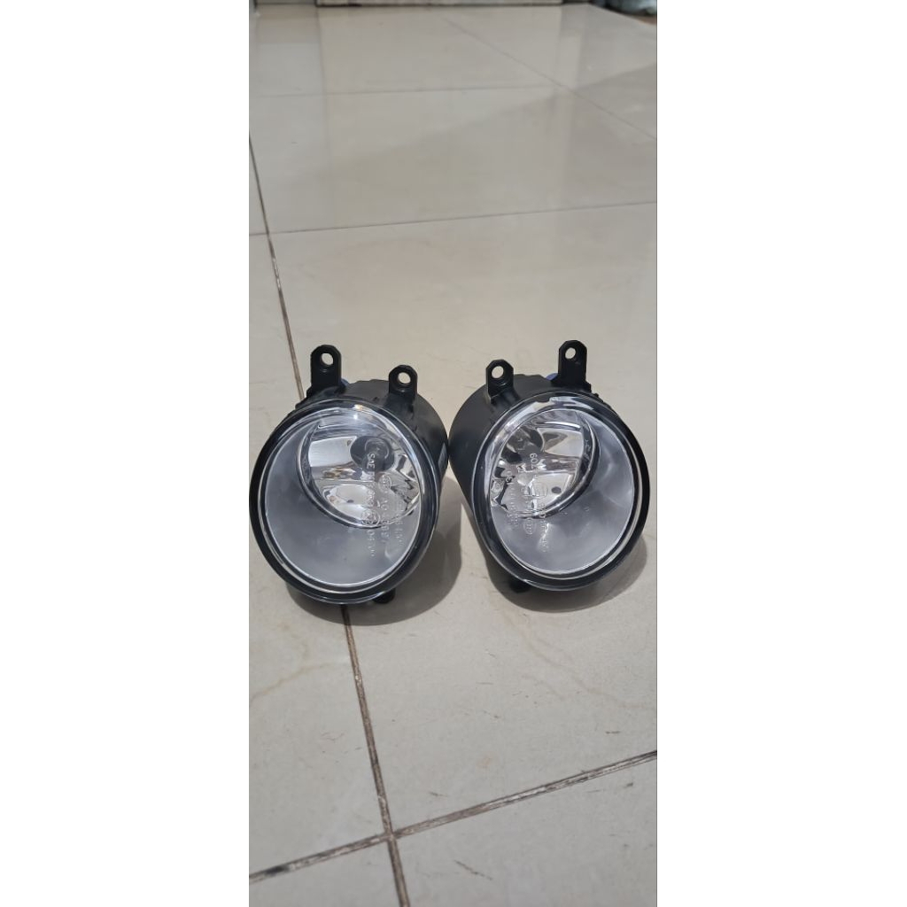 Lampu Kabut Foglamp Avanza Xenia 2007-2011 Set Kiri Kanan dengan Cahaya Kuning