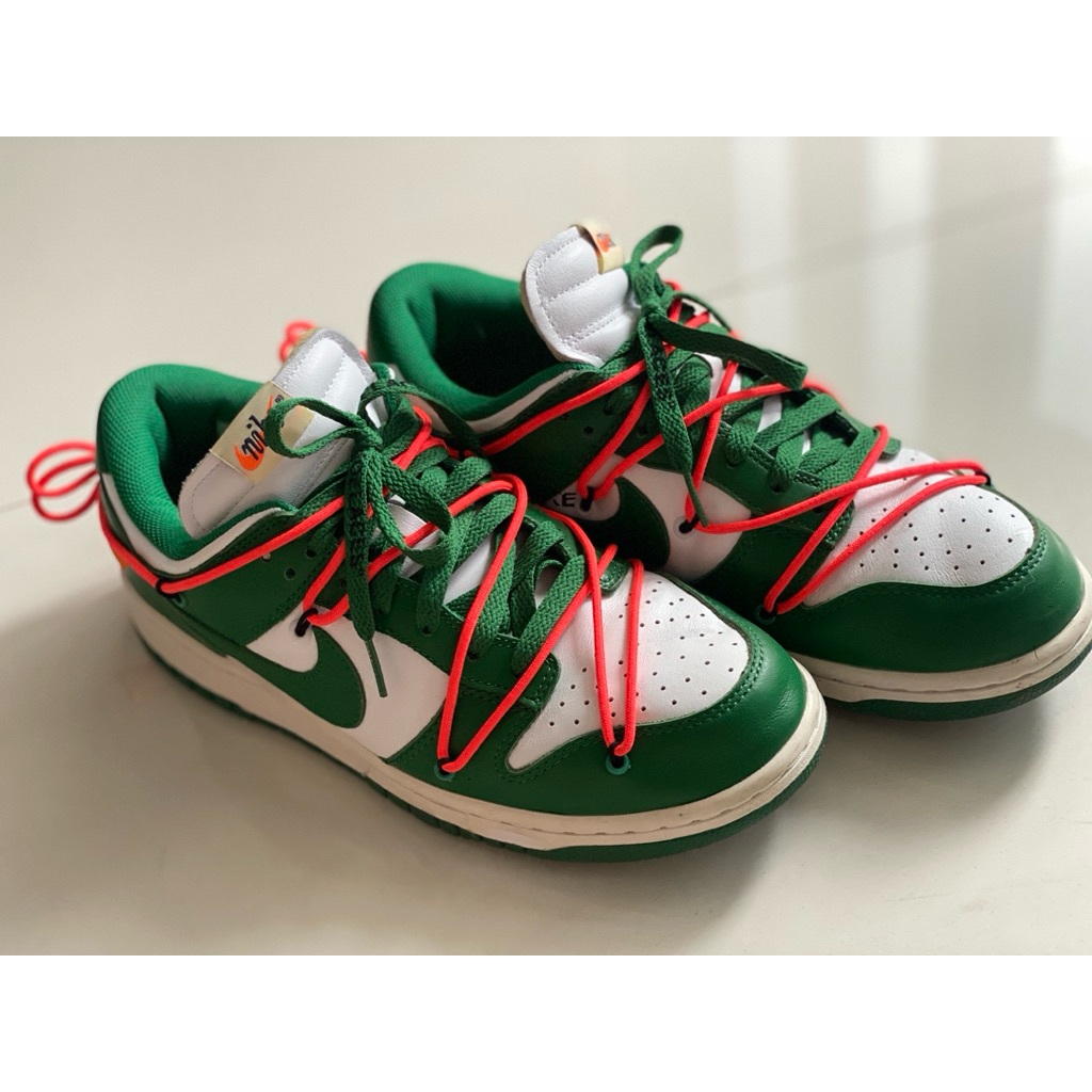 sepatu sneakers pria Nike Dunk Low Off-White Pine Green – White/Pine Green